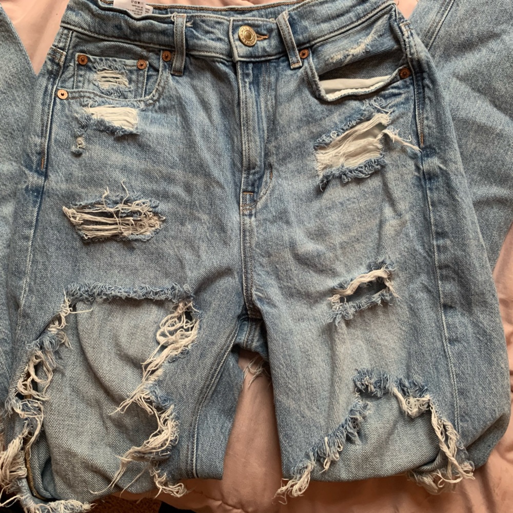 American Eagle Ripped Mom Jeans